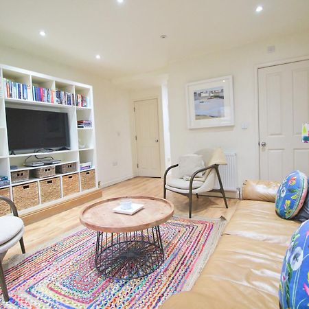 Town Centre Apartment With Parking Padstow Buitenkant foto